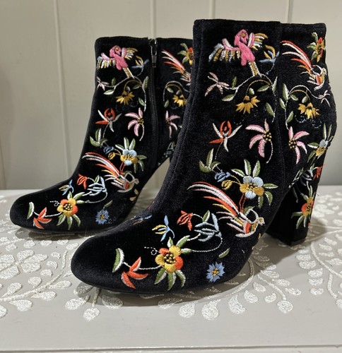Liliana Velvet Embroidered Ankle Bootie 8.5 SKUA27 Boho Whimsy Goth Black