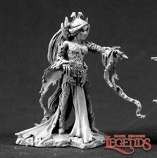 Reaper Miniatures 28mm Fantasy - 03361 Dark Elf Queen