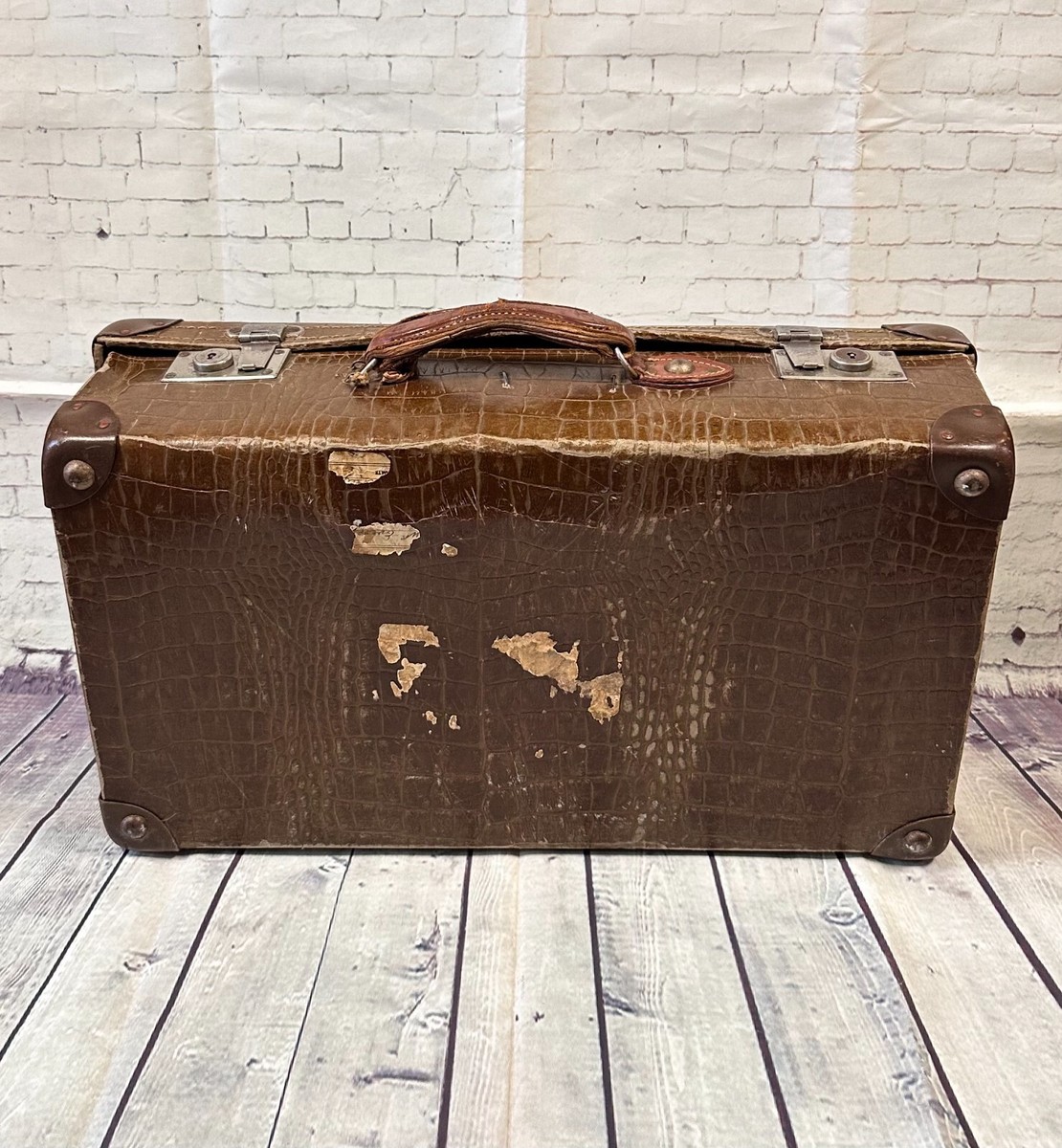 Vintage Suitcase | 1930s/40s Vintage Large Brown Mock Croc