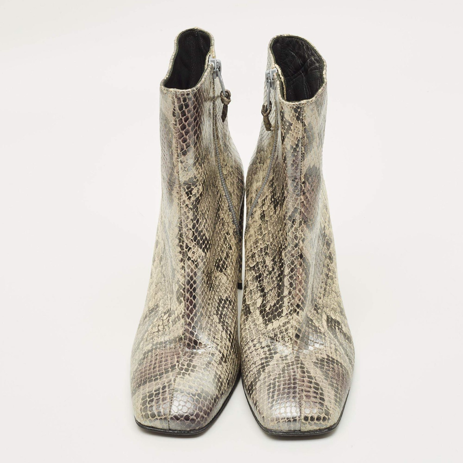 Stuart Weitzman Size 38 GreyBlack Python Embossed… - image 3