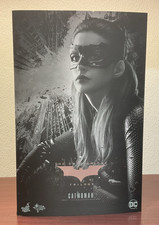 Hot Toys Catwoman 2.0 MMS627 The Dark Knight Trilogy NEW and Sealed