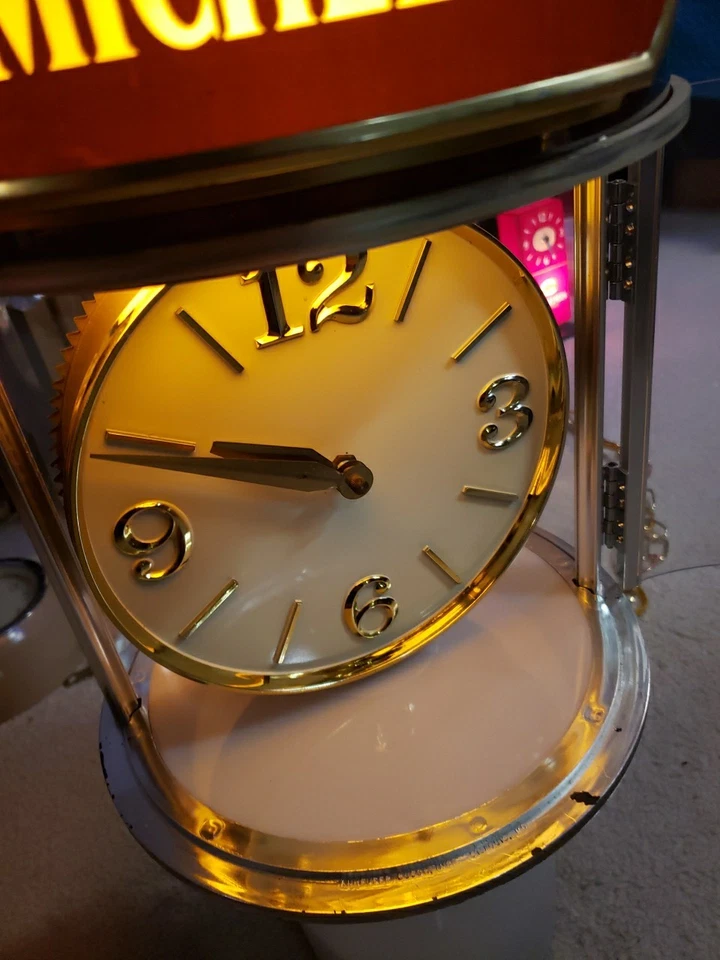 Luz/reloj giratorio colgante Michelob para cerveza Foto 3 de 4