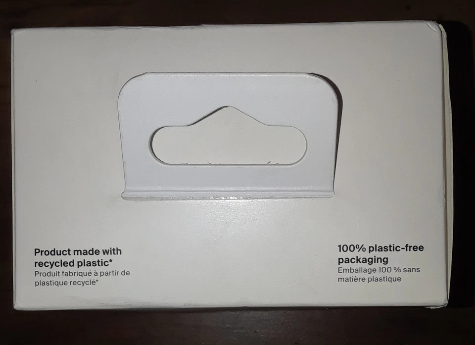 Belkin 2-in-1 Travel Pad 15W, Foldable Qi2 Wireless Charging Station Apple Watch - Image 4 of 4