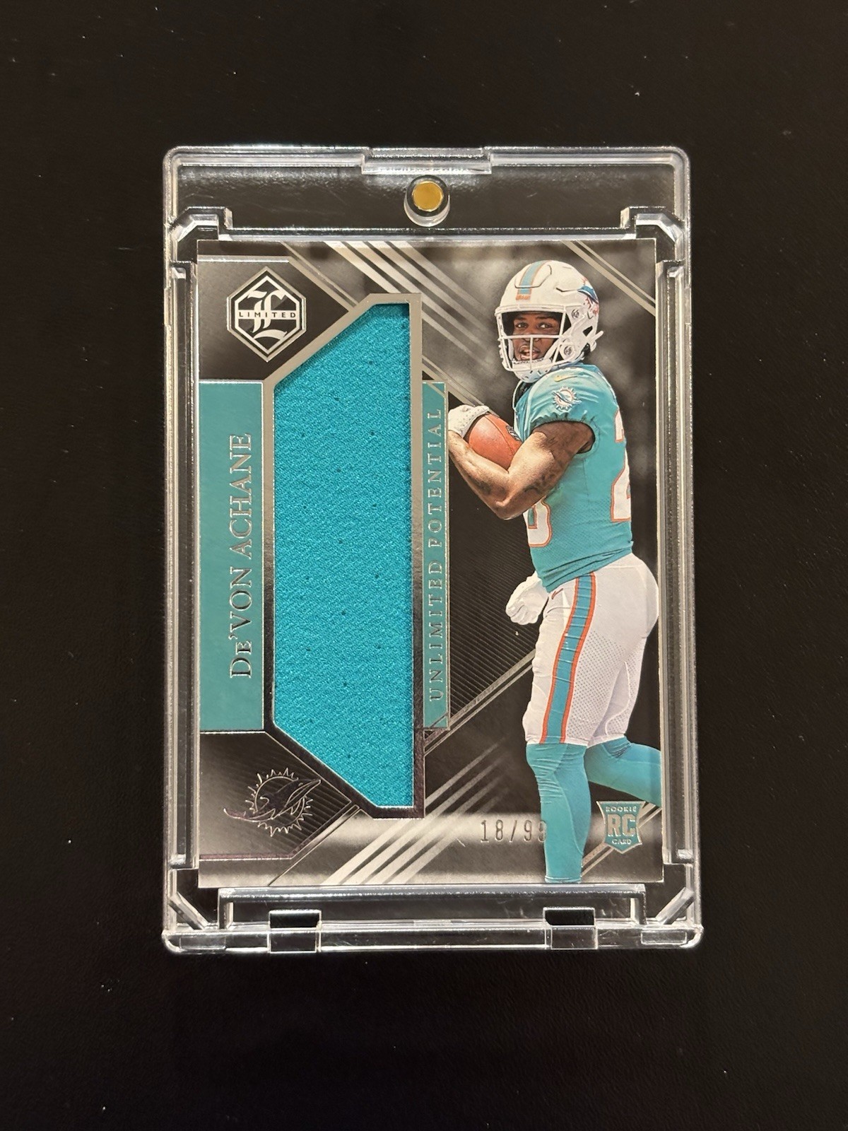 De'Von Achane Panini Limited Unlimited Potential Relics #LPDA Silver Spotlight