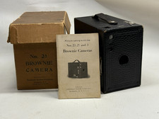 Antique Eastman Kodak Brownie No 2A Model B Box Camera w/ Box and Manual NICE 