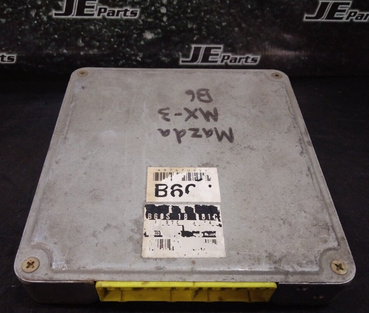フラページ 1992-1993 Mazda MX3 MX-3 Engine Control Unit ECU B66S-18-881C