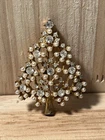 Vintage EISENBERG ICE Christmas Tree Brooch Pearls & Rhinestones Gold Tone Pin