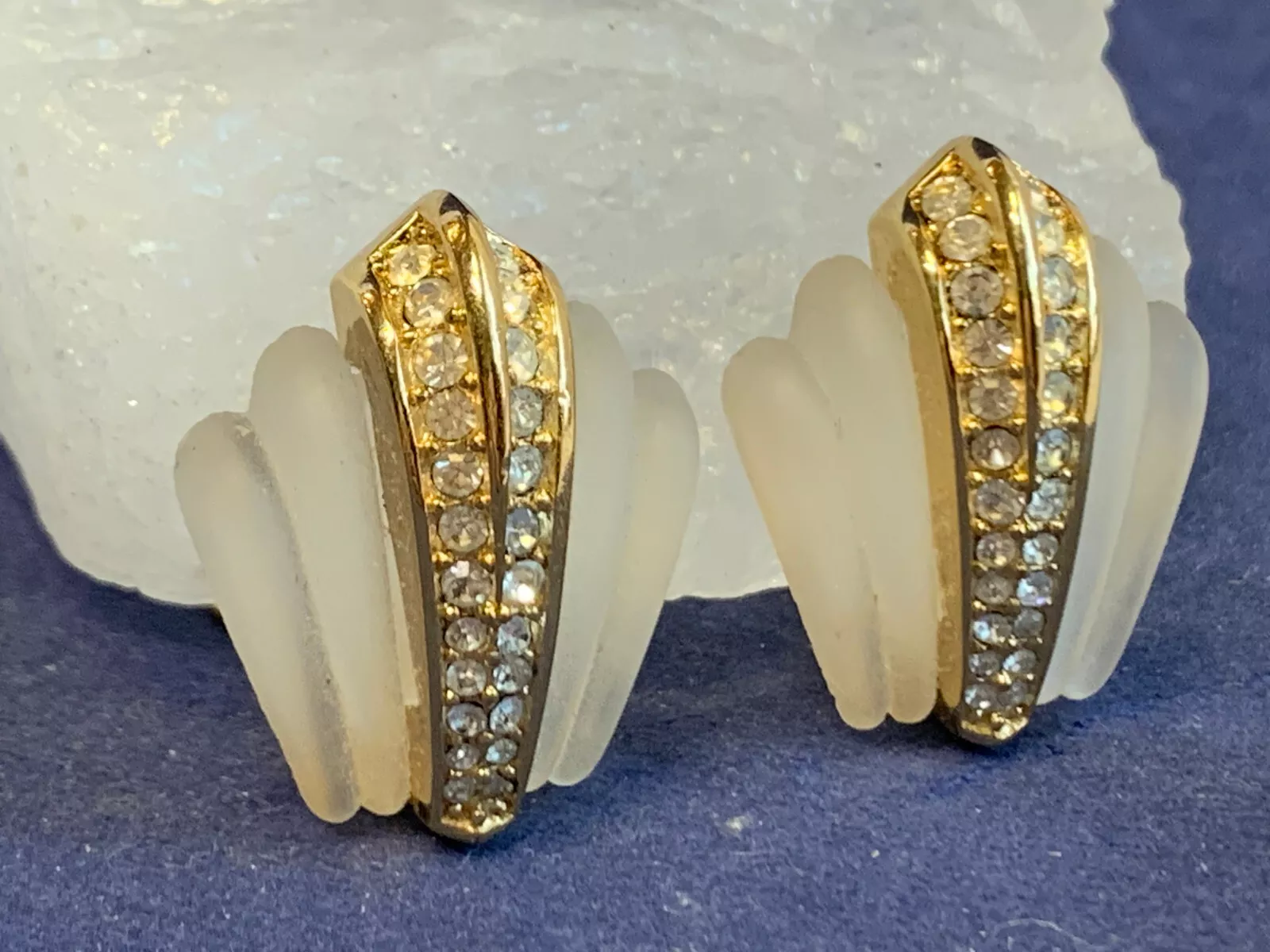 Boucles d'oreilles clips vintage Christian Dior lucite givrée pierre transparente bijou mode