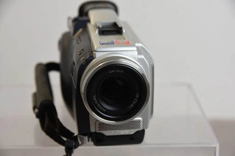 Sony Handycam DCR-TRV50 Mini DV Camcorder Bluetooth Used Japan Tested - Image 3 of 4