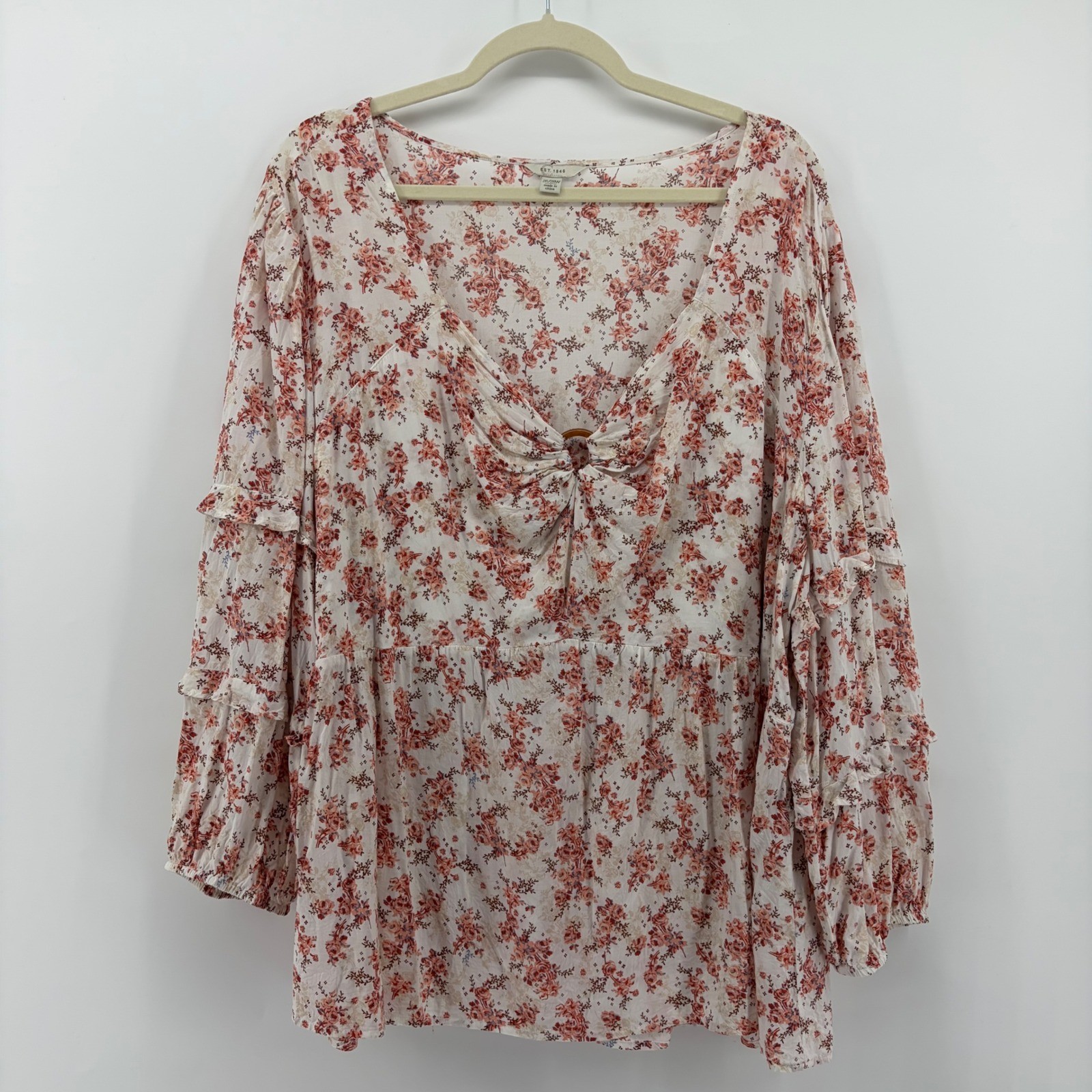 EST 1946 Multicolor Floral Print Twist Front Peasant Blouse Plus Size 26 28W-image