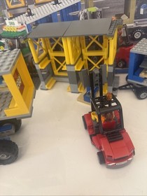 LEGO CITY #60169 Cargo Terminal, Delivery center, 100% Complete. RETIRED, train
