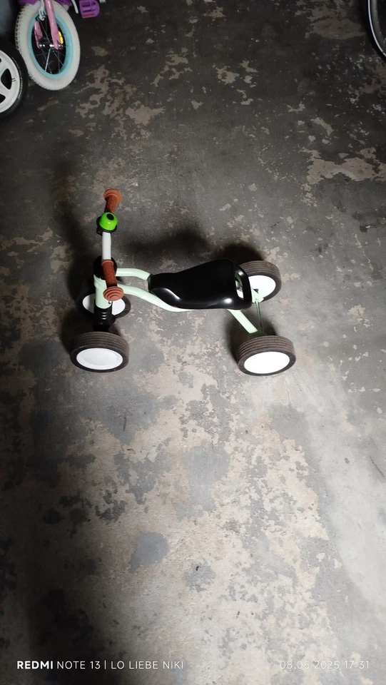 Ich Verkaufe Hier Drei Fahrräder 1 Laufrad Und 2 Dreiräder - Bild 2 von 4