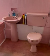 Vintage Pink Bathroom Suite