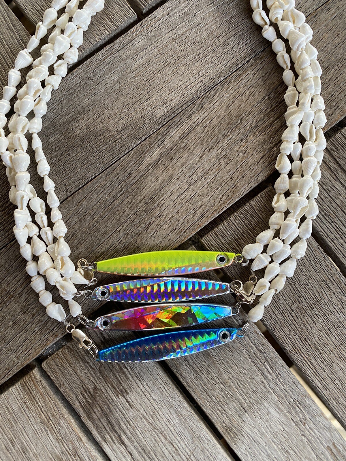 Collier Mundaka en argent massif brossé, un bijou de créateur élégant au fini artisanal