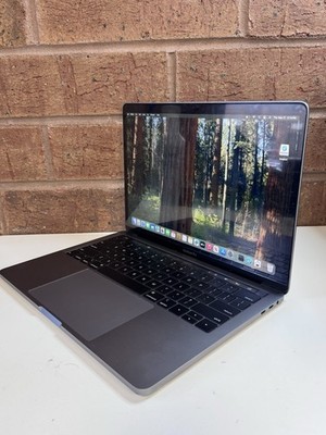 Apple Macbook Pro 13'' i5-8279U 16GB 256GB - Very Good