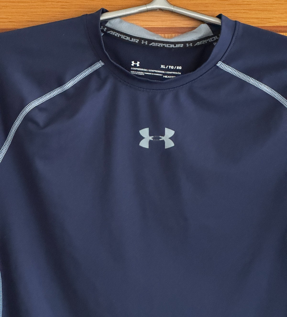 Men's Under Armour Short Sleeve Navy HeatGear Compression Top XL RRP £32 image 2