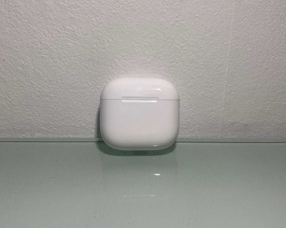 Apple AirPods 4. Generation mit ANC - Bild 2 von 4