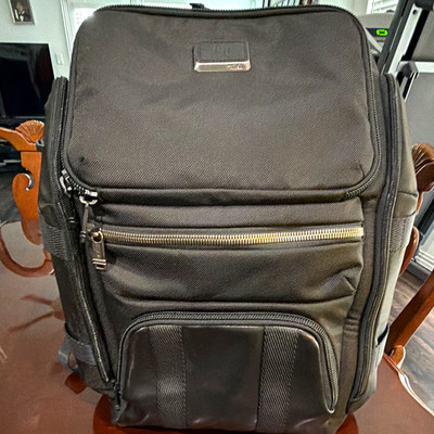 Tumi Alpha  bravo men s backpack in excellent condition