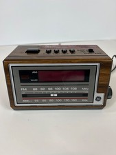 Vintage GE General Electric AM FM Radio Alarm Clock Model 7-4601A Working
