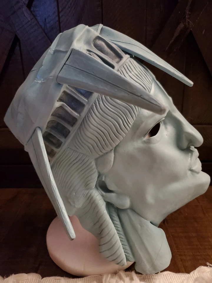 Vintage STATUE OF LIBERTY MASK Patriotic USA Seafoam Green Costume Halloween 4th - Image 4 of 4