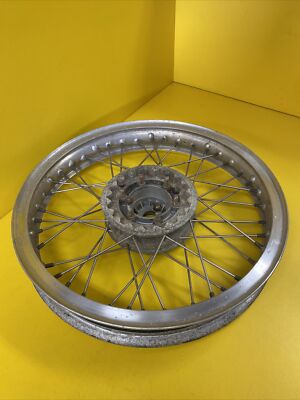 BORRANI ALUMINUM WHEEL 3/2.15-18/40 /RM-01-4745/RECORD MOTO BORRANI ALUMINUM WHEEL 3/2.15-18/40 /RM-01-4745/RECORD MOTO