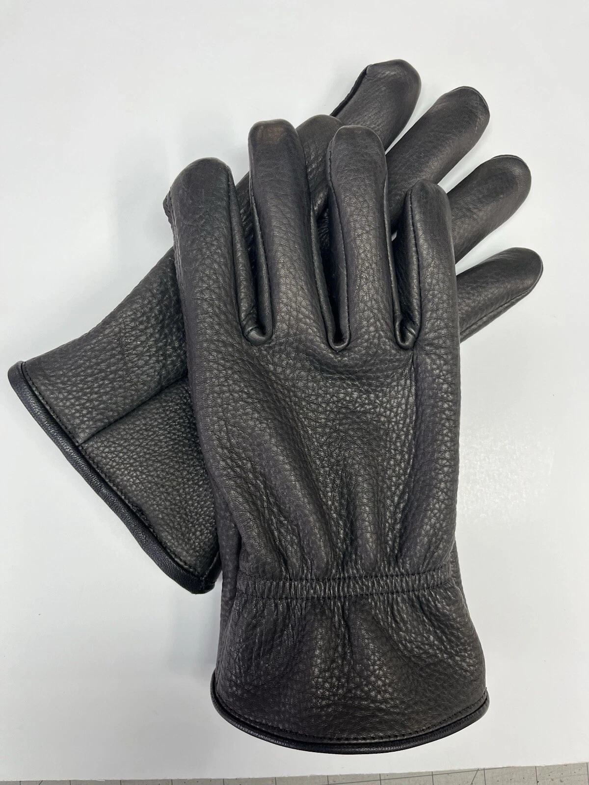 Men’s Top Grain Black Deerskin Gloves-Gunn Cut Style- Lightly Lined- Size Small
