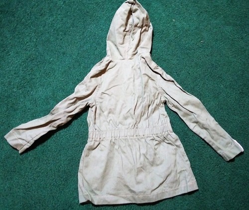 EUC ~ Satin Flowers Hooded Top Size 7/8 ~ Army Green - Picture 2 of 2