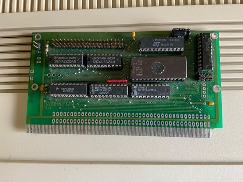 Exotischer AT-BUS Controller Mainhattan für 2000er AMIGAs