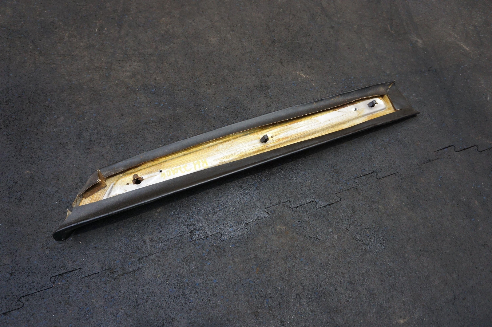 Right A Pillar Cover Trim Molding Panel 60356706 Ferrari 308 GTSi 1980 328 208