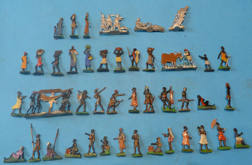 Plats d'étain - Zinnfiguren - Flat tin : 43 personnages