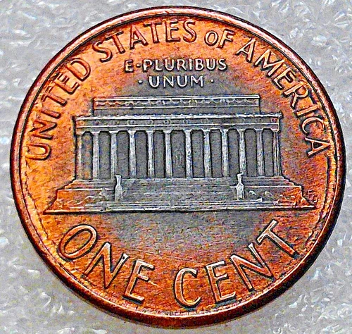 Photo of a 1988-P Lincoln Memorial Cent from an eBay sale