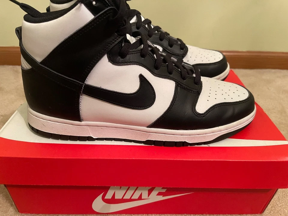 Nike Dunks High Retro “Pandas” Black White Men’s Sz 10.5 DD1399-105 w/OG Box - Image 2 of 4