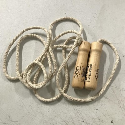 Vintage Jump Rope Everlast Model 4494 9 1/2 Ft Cotton Wood Handles USA Beige