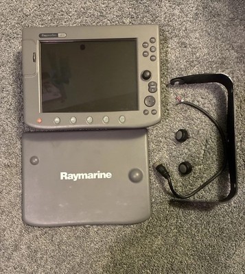 RAYMARINE C120 E02022 GPS CHART PLOTTER FISHFINDER MFD DISPLAY UNIT W/ BRACKET