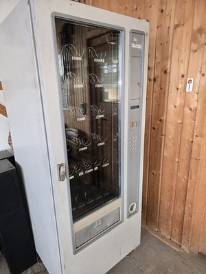 Snack-/Süßigkeitenautomat Zanussi Spring  Funktioniert  nur Kühlung Defekt Video