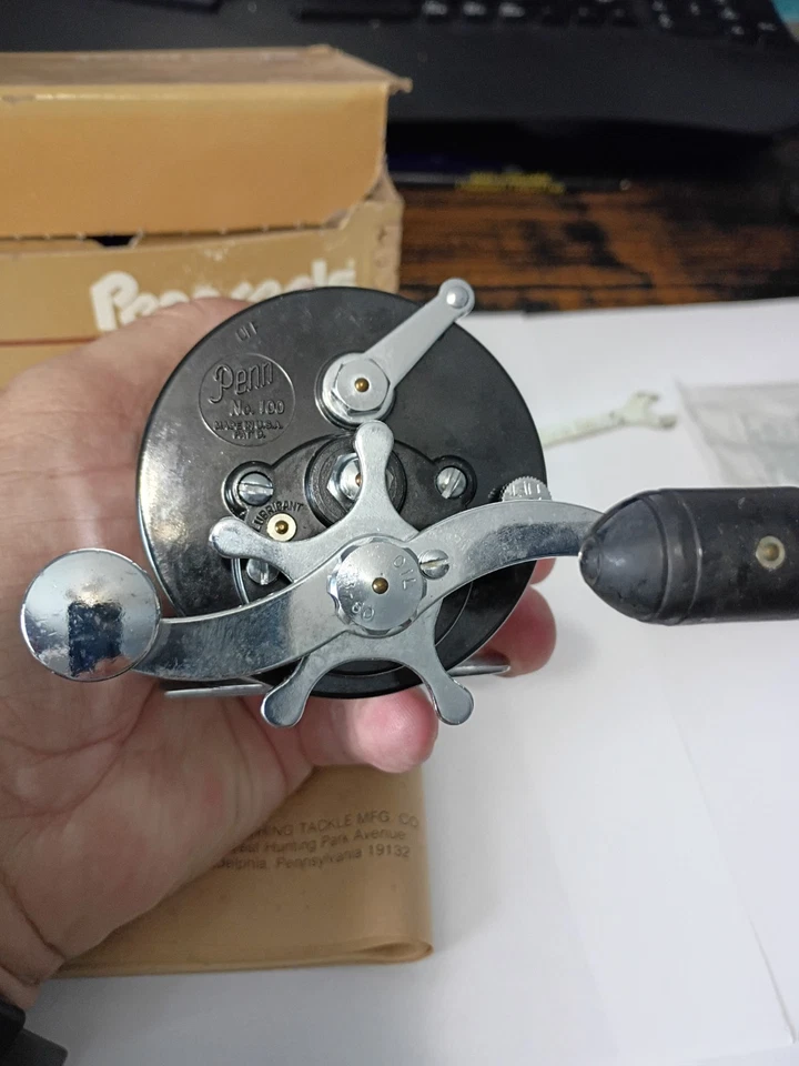 CARRETE DE PESCA PENN SURFMASTER 100 VINTAGE CON CAJA Y CATÁLOGO 40B Foto 2 de 4