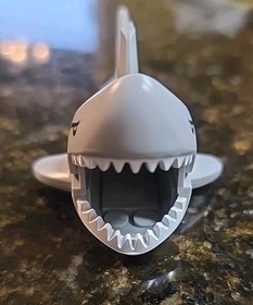 LEGO Great White Grey Shark Minifigure Animal - 6243 8633 