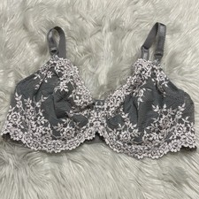 Wacoal 38D Bra Gray Embrace Lace 65191 Underwire Back Closure Embroidered