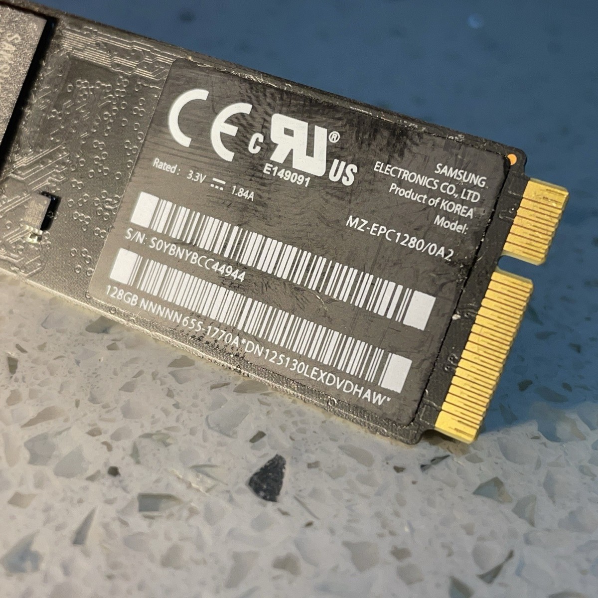 Apple 128GB SSD TS128E Toshiba THNSNS128GMFP MacBook Air