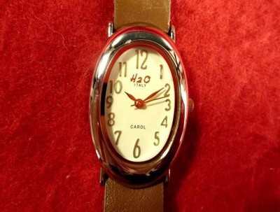 H2O Carol Analog Quartz Women Completely Operated Wristwatch Oval Ladies Vintage