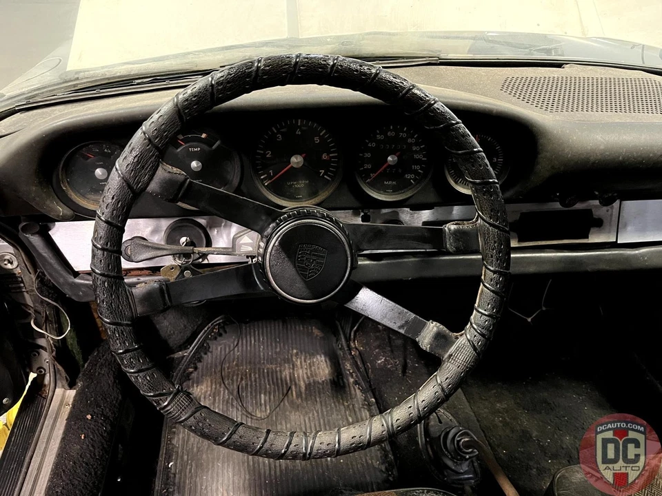 1965-1968 Porsche 911 912 Steering Wheel 90234708201 136716 - Image 2 of 4