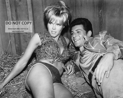 FRANKIE AVALON AND SUE HAMILTON IN ''FIREBALL 500''  8X10 PUBLICITY PHOTO (BT-603)
