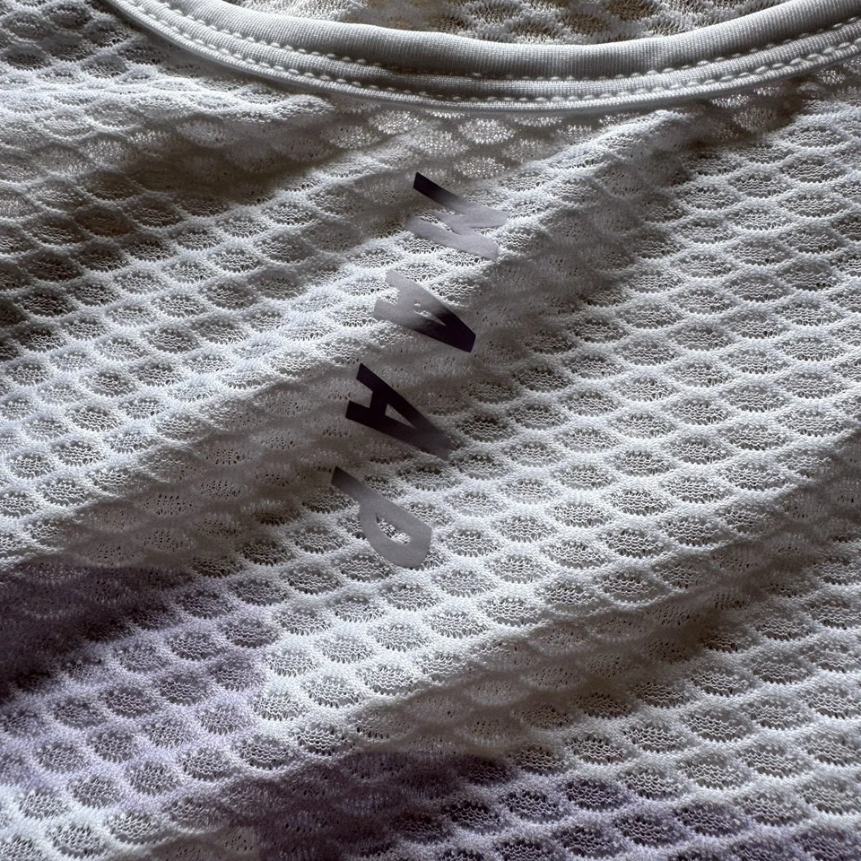 Camiseta sin mangas MAAP Emblem Team capa base ligera blanca mediana M para mujer NUEVA Foto 3 de 4