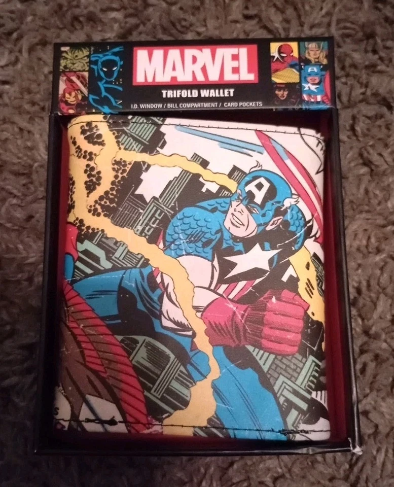 Marvel Captain America Comic & The Falcon Covers Trifold Wallet - Image 2 of 4