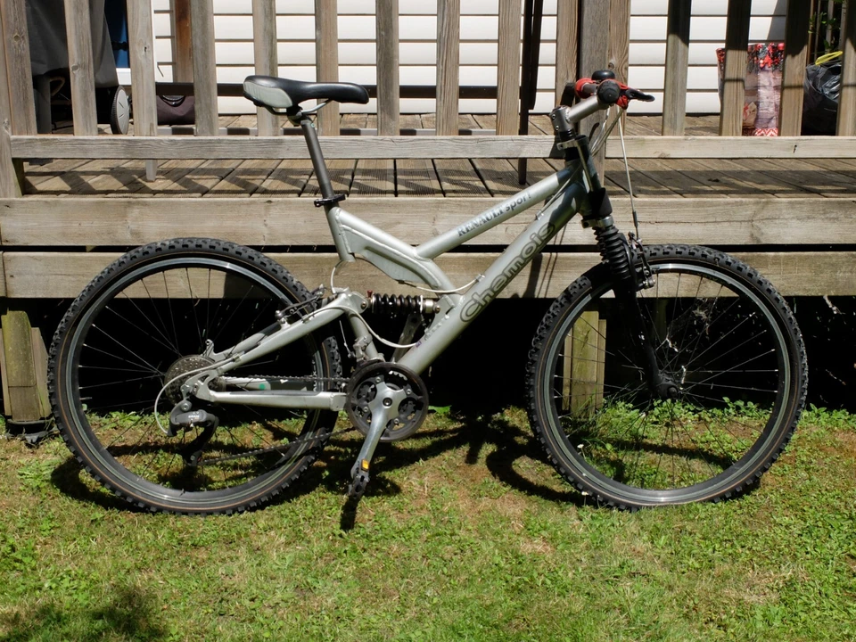 vtt vintage renault sport modele chamois annee 2000 très bon état - Photo 1/4