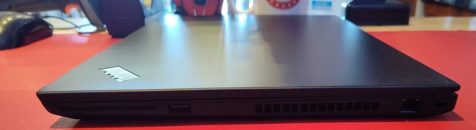 Lenovo THINKPAD P53s -| FOR PARTS |- - Image 4 of 4