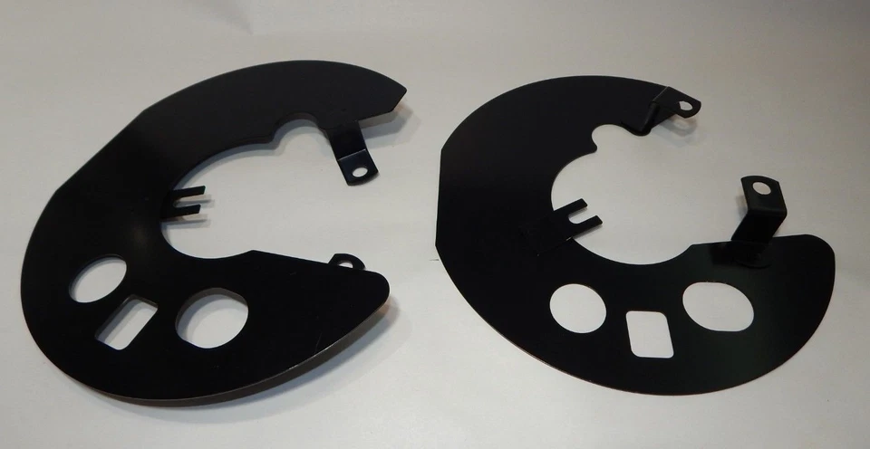 Nuevo par de cubiertas antipolvo de freno delantero placa de respaldo de freno Triumph TR6 TR250 TR4A Foto 2 de 2