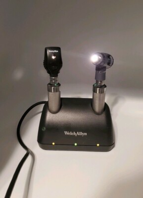 Welch Allyn Ni-cad Desk Charger Set MacroView Otoscope Standard Ophthalmoscope 