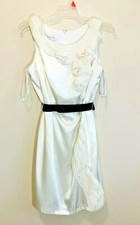 DAVID'S BRIDAL WEDDING DRESS White FLOWER WORK SIZE 16 KNEE LONG SLEEVELESS