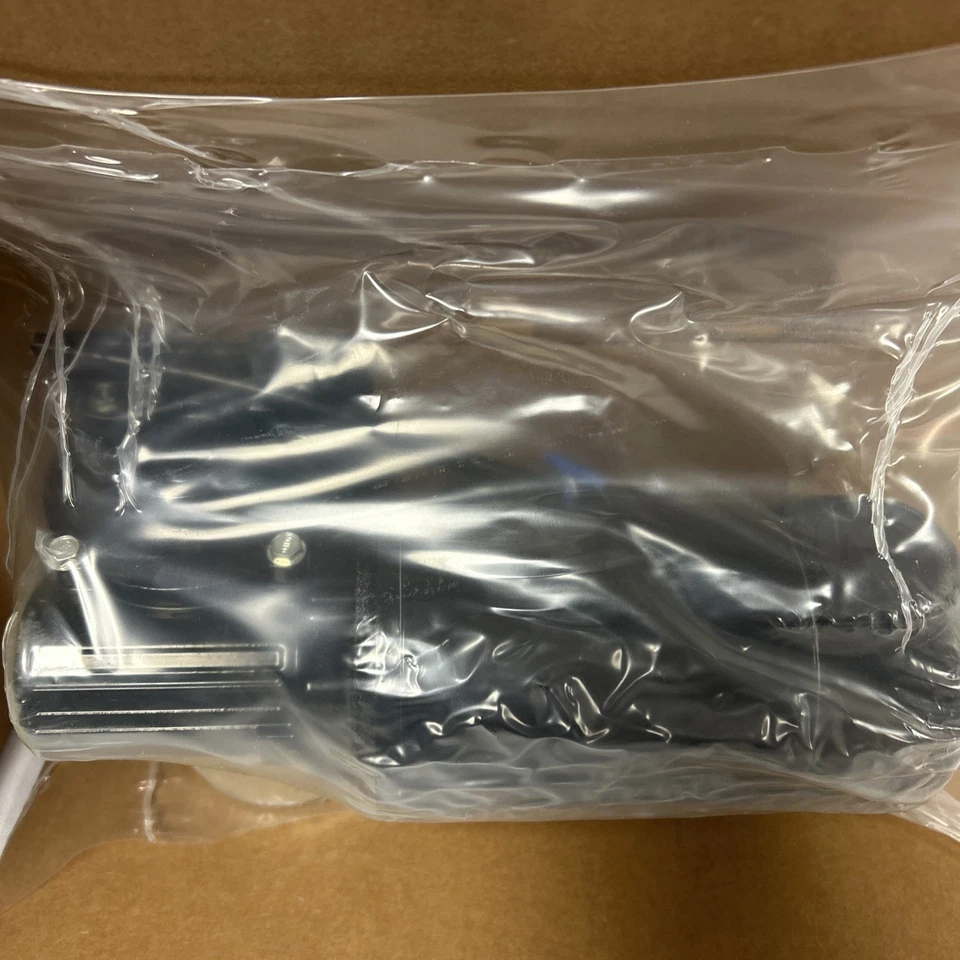 Bodine Electric Company 33A5BEPM-5F Right Angle DC Gearmotor 1/8hp 130v RPM 250 - Image 4 of 4